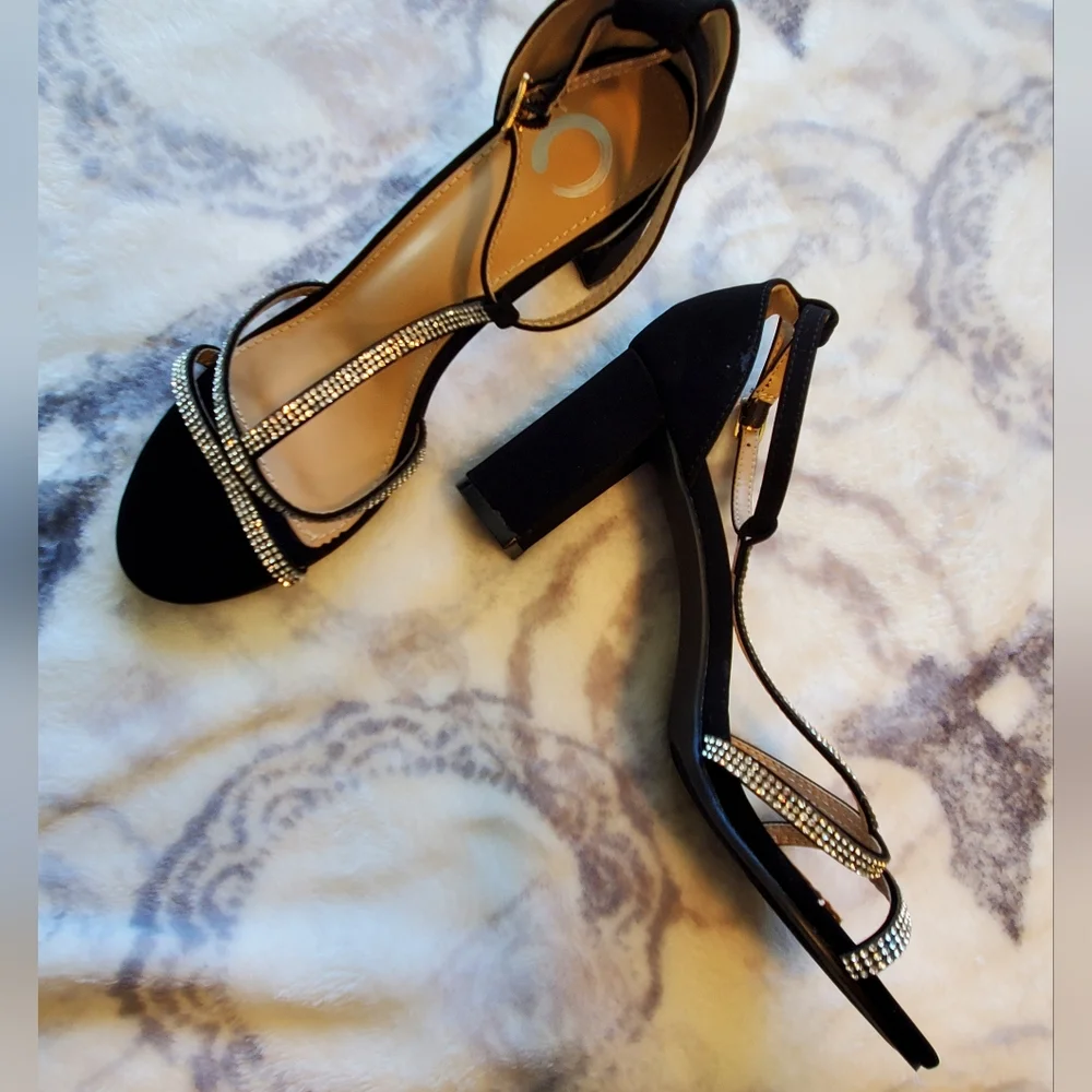 Journee Collection strappy sandal. NWOT